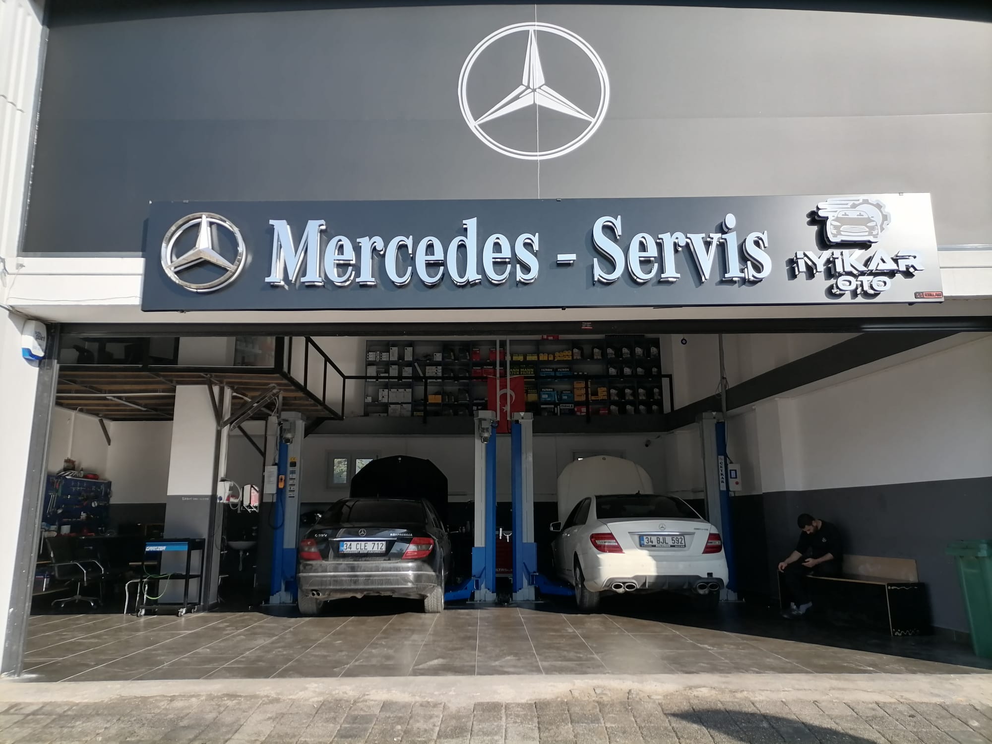 Pendik Mercedes Özel Servis İyikar Otomotiv 7-24 Yol yardım Mercedes Elektro Mekanik Sertifikalı Arıza Tesbit